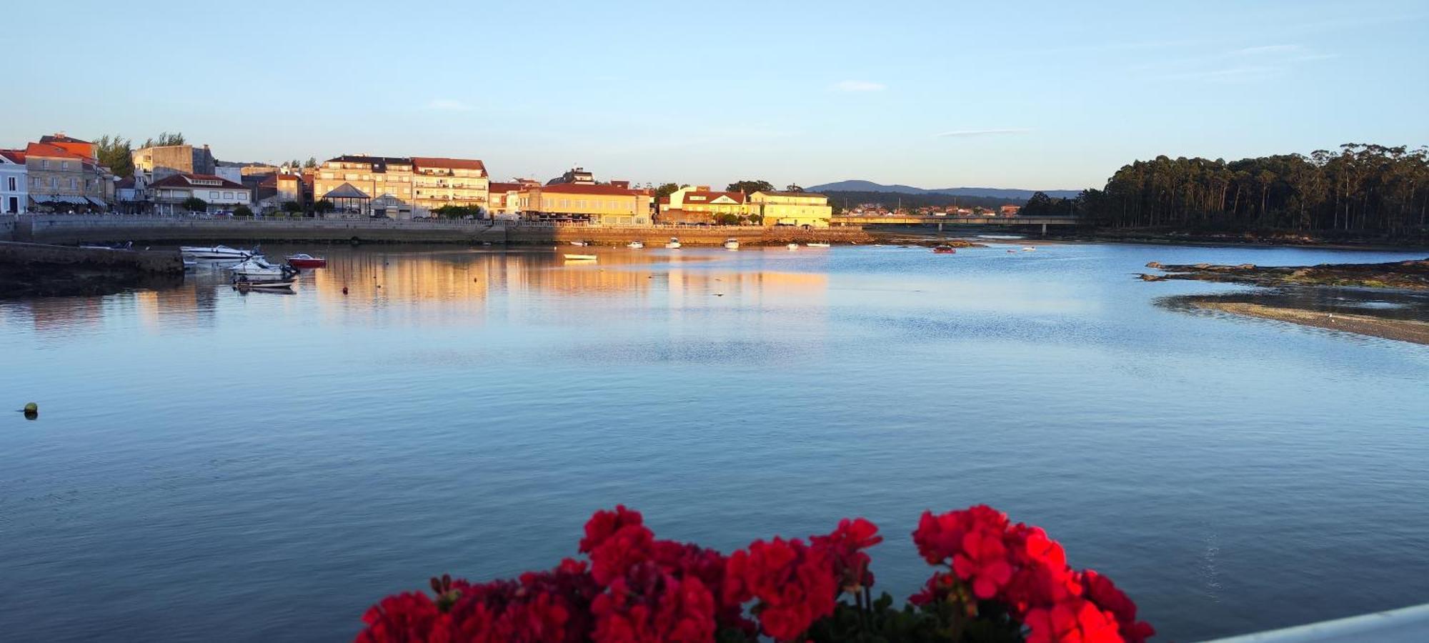 Apartamento El Rincon De Elia, Haz Realidad Tu Sueno De Vivir Con Vistas Al Mar Villanueva De Arosa Eksteriør bilde